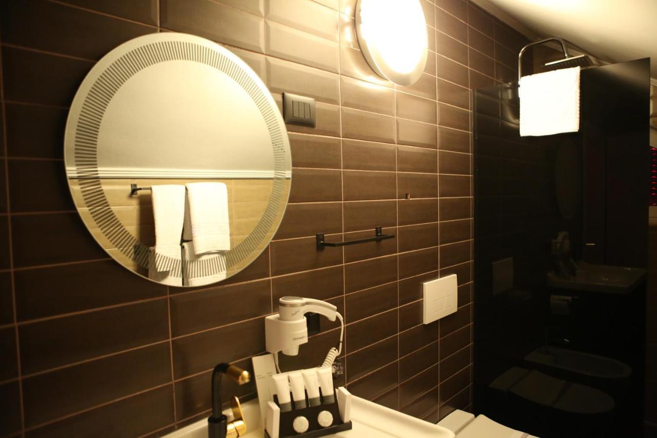 Dark Boutique Hotel Shkoze Екстер'єр фото