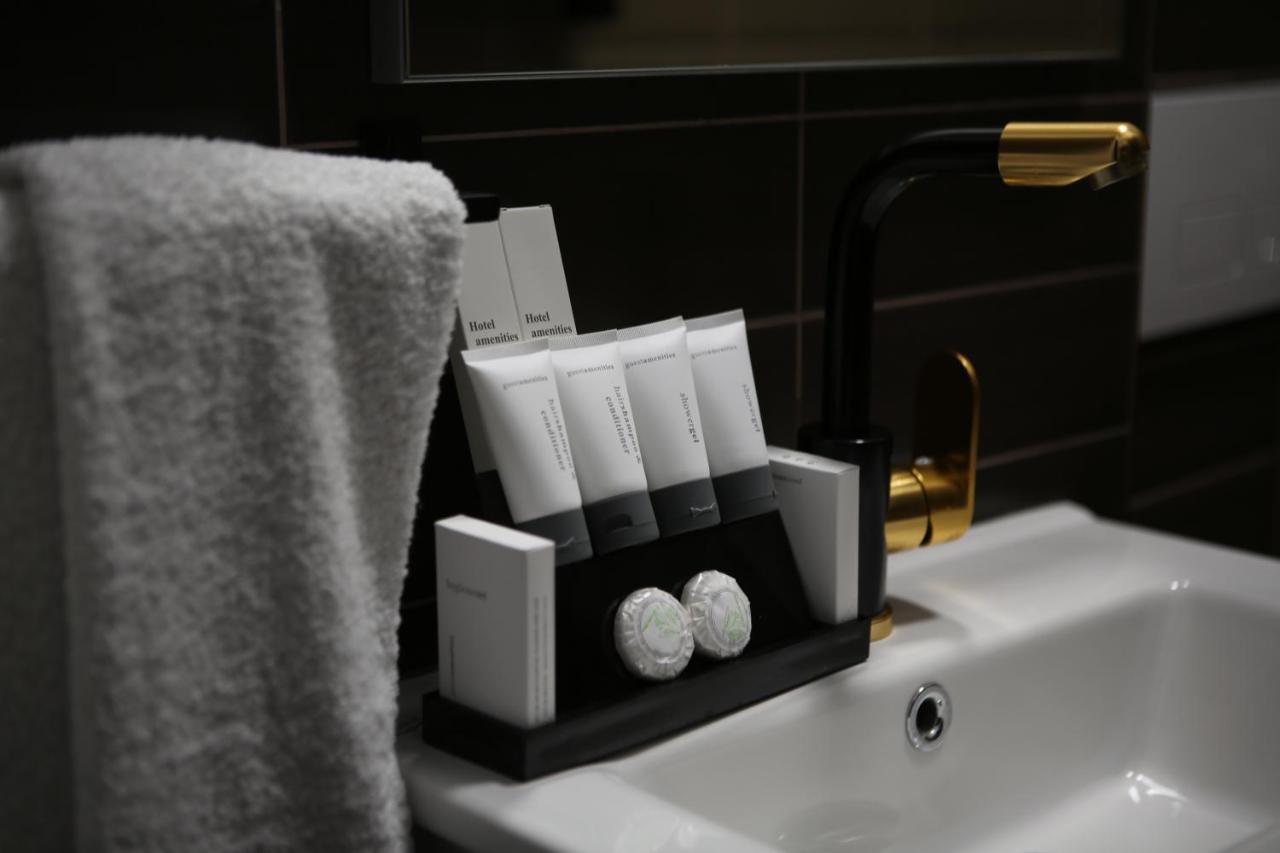 Dark Boutique Hotel Shkoze Екстер'єр фото
