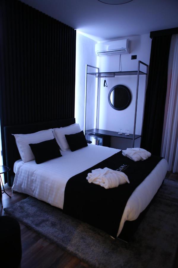 Dark Boutique Hotel Shkoze Екстер'єр фото