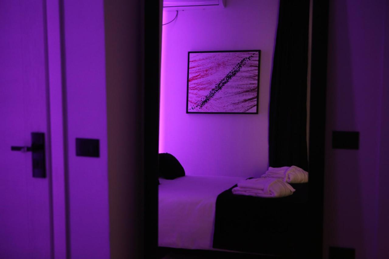 Dark Boutique Hotel Shkoze Екстер'єр фото